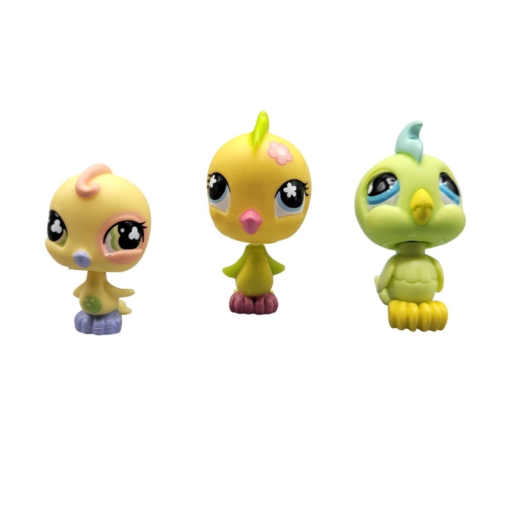 Littlest Pet Shop Hasbro Toys Set Of 3 Mini Figures Bird Cockatoo Parakeet